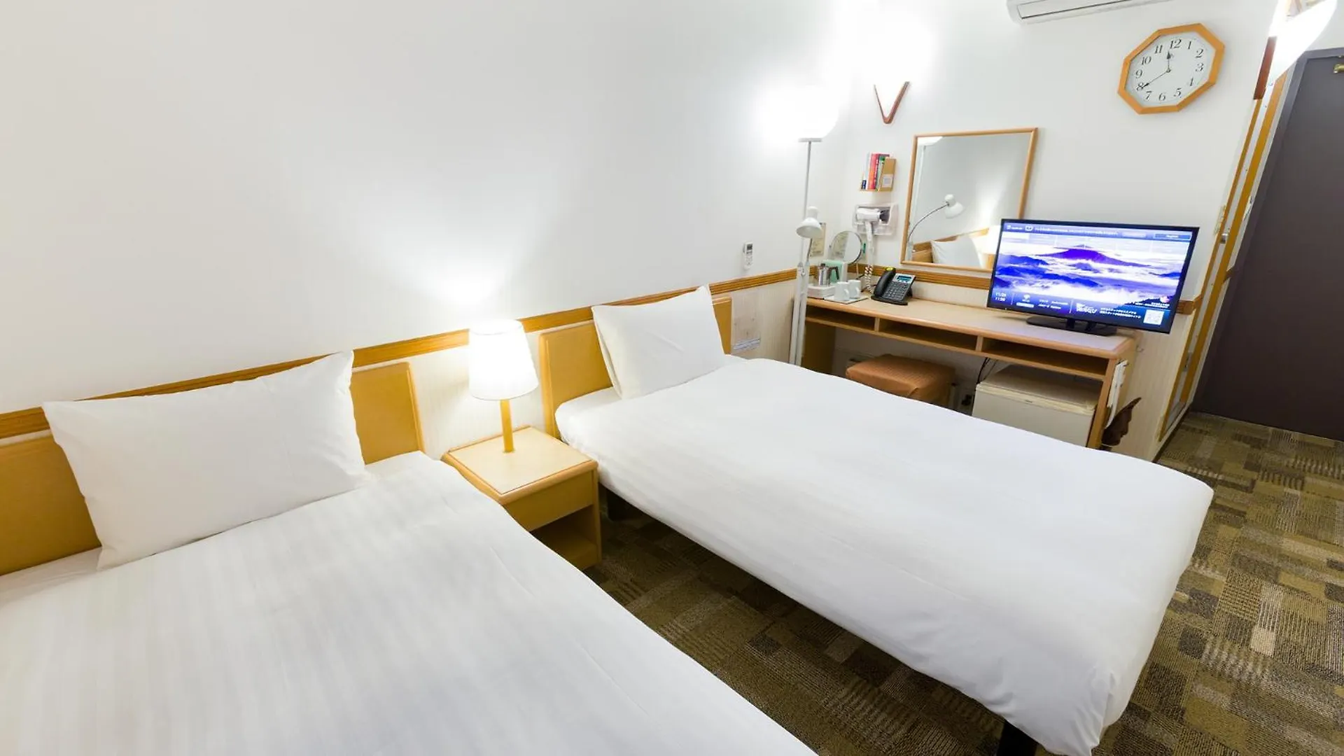 Toyoko Inn Shin-Yokohama Ekimae Shinkan 3*, Yokohama (Kanagawa)